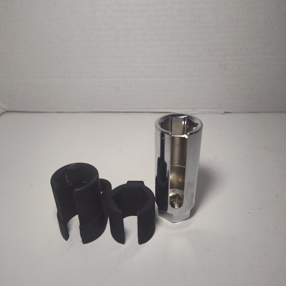 22mm O2 Oxygen Sensor Socket Tool Set w/ Wire Inserts + Fitted Storage Case - Picture 3 of 5